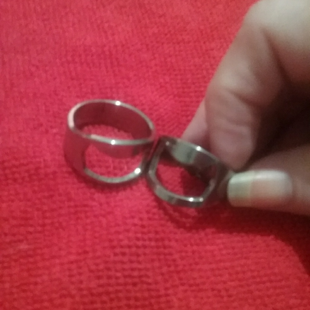Unique men's ring